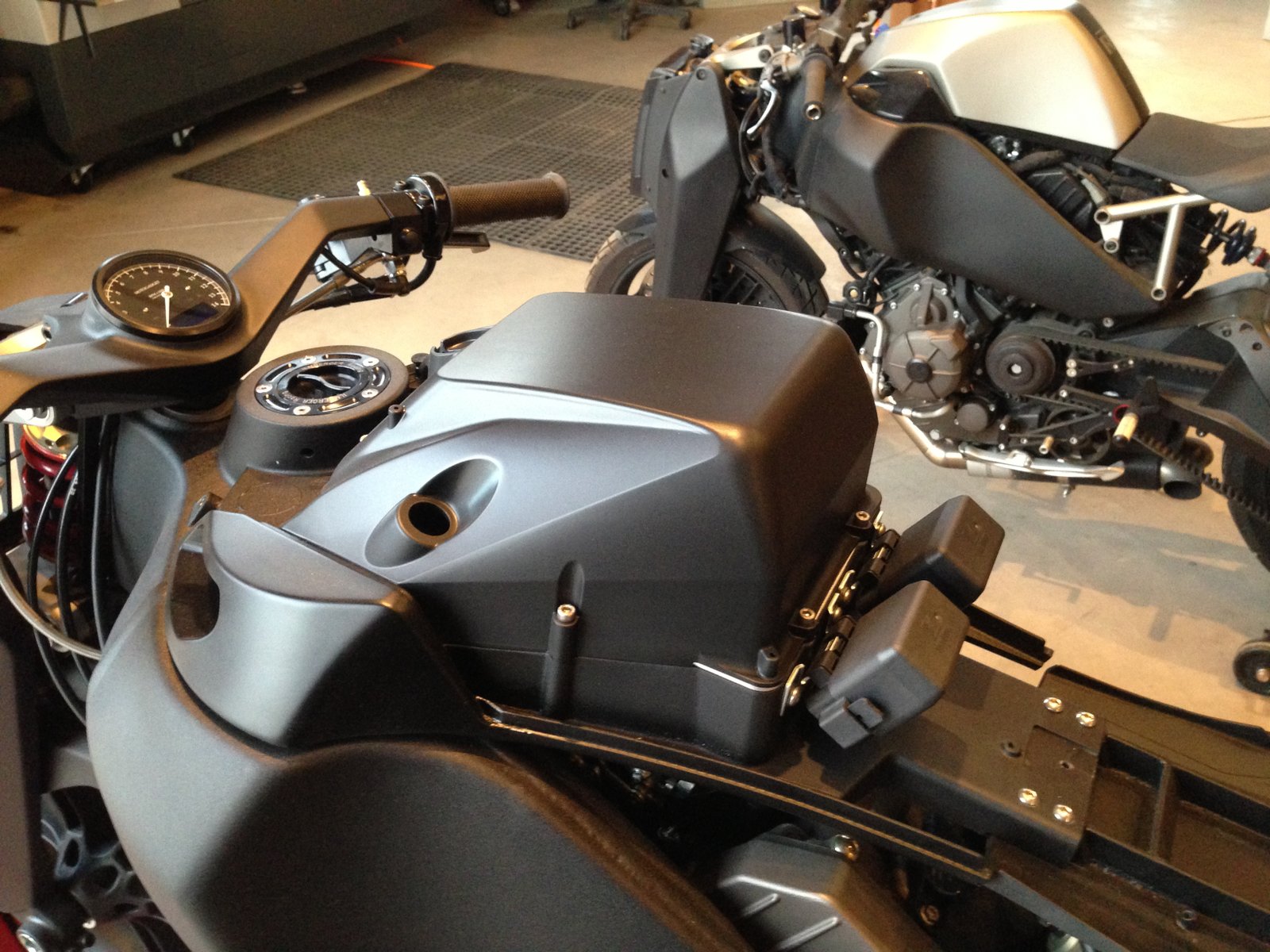 Intake plenum